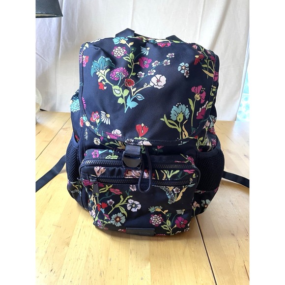 Vera Bradley Itsy Ditsy Floral Daytripper Backpack BEAUTIFUL ROOMY main image 6